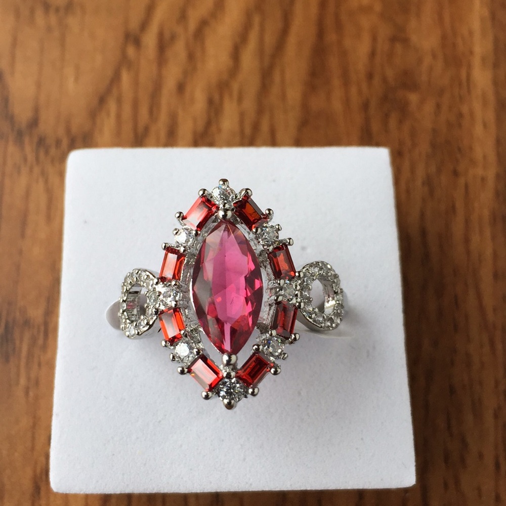 925(sterling silver)2carat Ruby white topaz RING